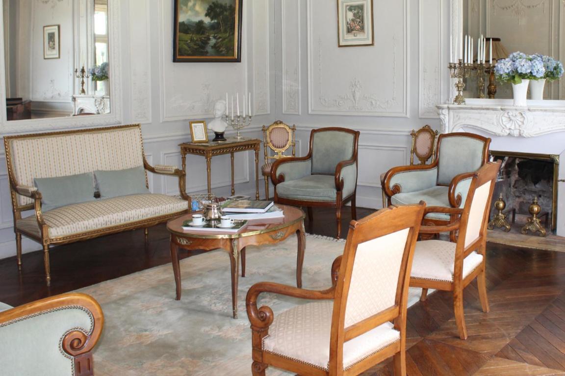 Chateau De La Chasse Beauvais Romagne  Ngoại thất bức ảnh