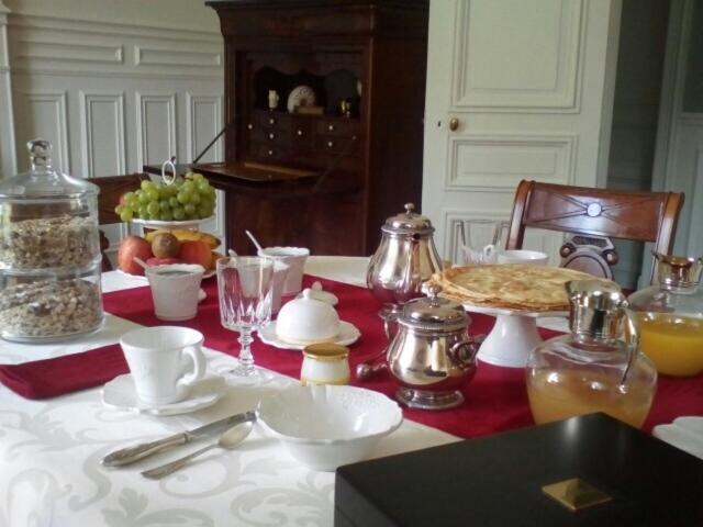 Chateau De La Chasse Beauvais Romagne  Ngoại thất bức ảnh